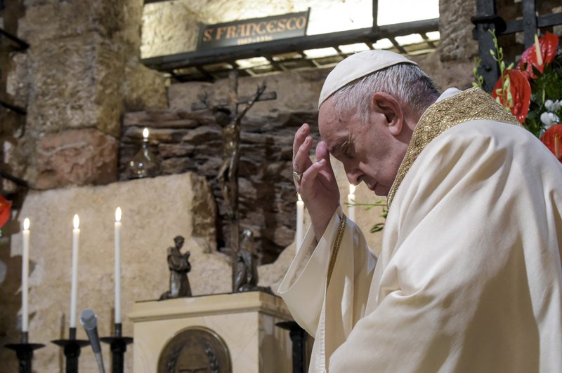 El papa lamenta el sufrimiento "tremendo" de "tantos inocentes" en Palestina e Israel