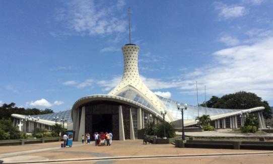 Tres detenidos por hurto en la Catedral de Barquisimeto