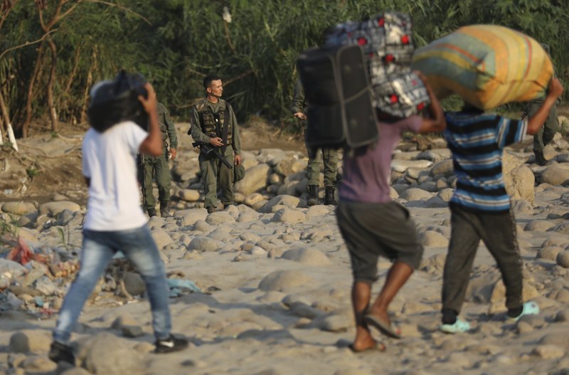 CColombia homologará títulos universitarios a migrantes venezolanos