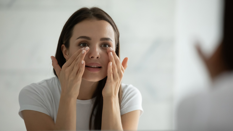 Consejos para cuidar la piel alrededor de los ojos