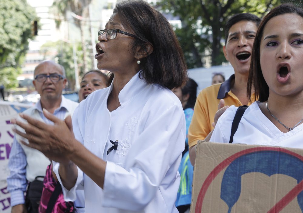 Colegio de Enfermería de Caracas: los venezolanos no somos ratones de laboratorio