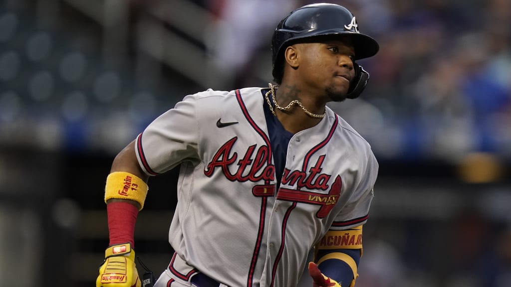 Ronald Acuña Jr. se convierte en el primer pelotero con 30 home runs y 60 bases robadas en la MLB