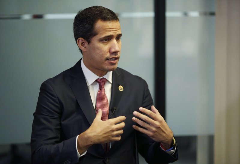 Juan Guaidó denunció que Nicolás Maduro estaría por ordenar su captura