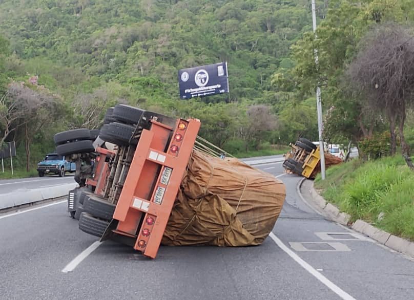 Habitantes denuncian grieta mortal en la carretera Lara-Zulia