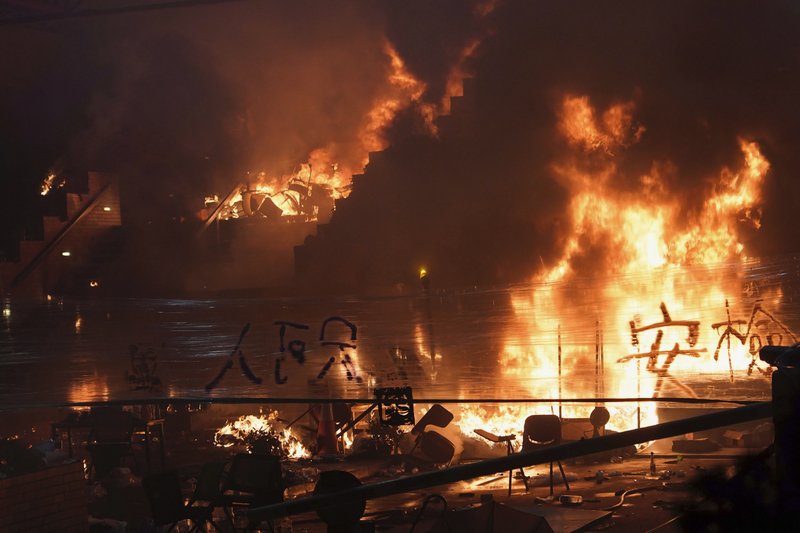 Incendio en planta química en sur de Pakistán deja 10 muertos