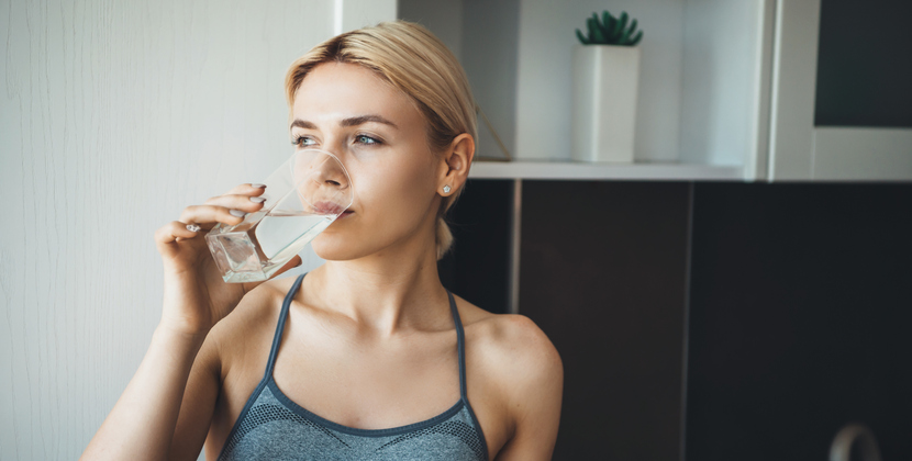 Beber suficiente agua podría prevenir la insuficiencia cardíaca