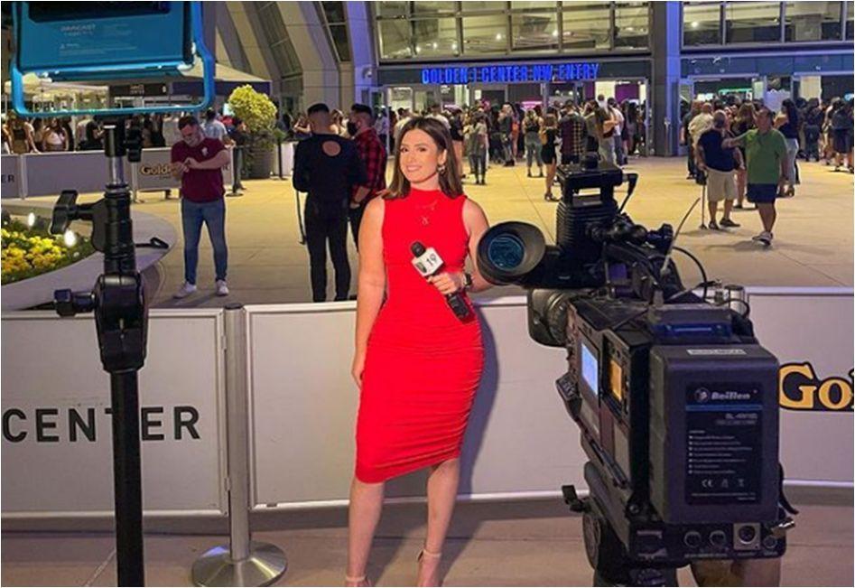 @Andrea Igliozzi, la reportera venezolana de Univisión 19