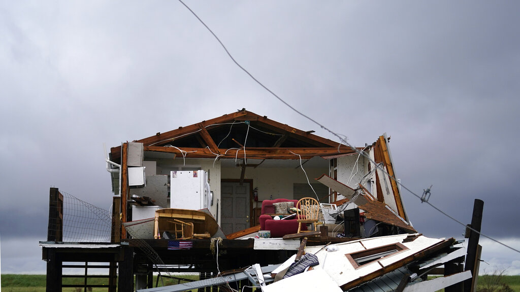 Tormenta Nicholas avanza sobre Luisiana con fuertes lluvias