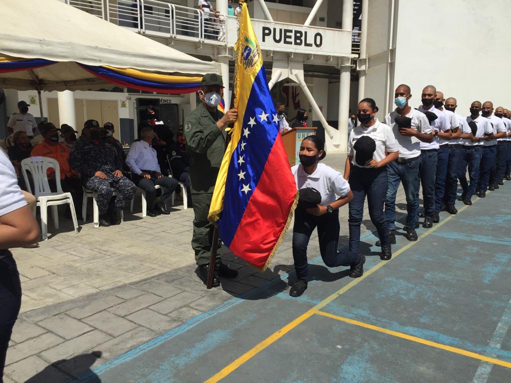 UNES-Lara recibió a 430 nuevos estudiantes durante un acto protocolar