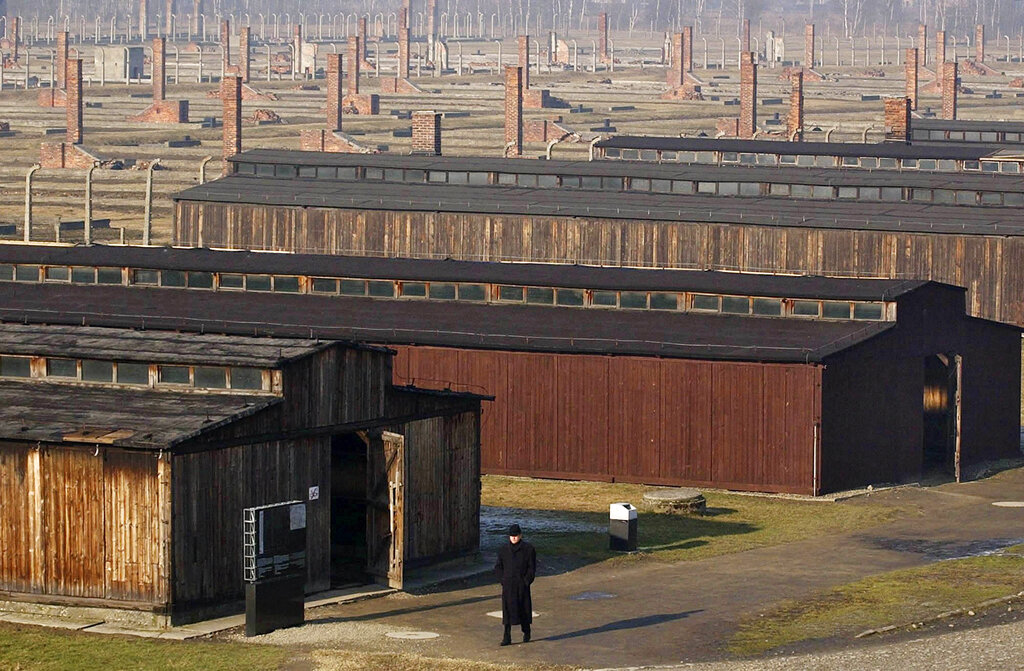 Vandalizan el antiguo campo de exterminio nazi de Auschwitz en Polonia