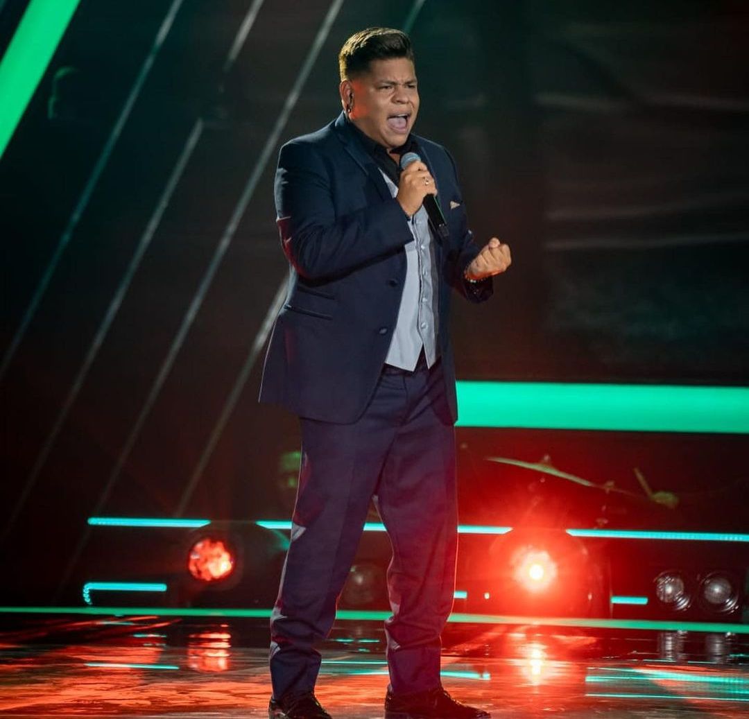 Venezolano Geomar Bastardo conquistó la ronda de semifinal de La Voz Dominicana