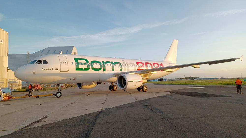 Nueva aerolínea de Italia vuela por primera vez