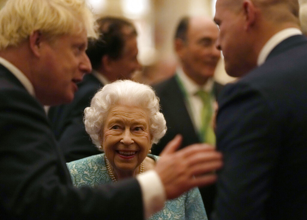 Dieron el alta a la reina Isabel II de Inglaterra