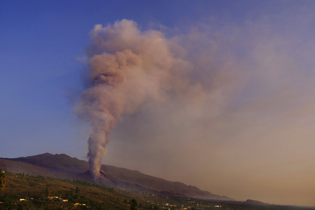 Erupción en La Palma entra en fase de estabilidad, pero empeorará la calidad del aire