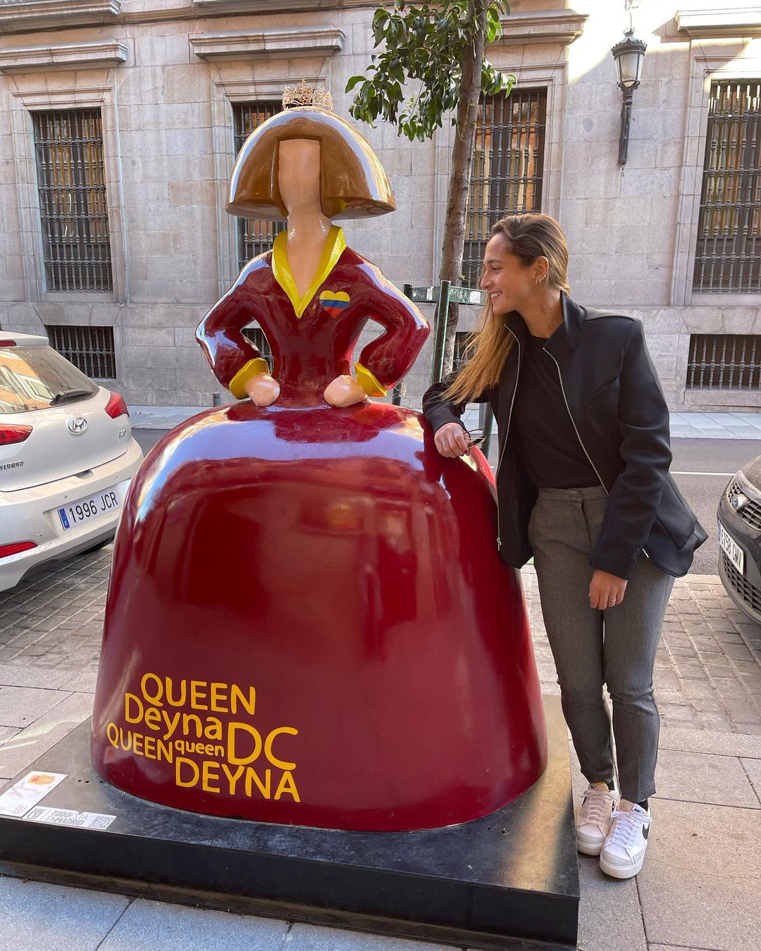 Deyna Castellanos es homenajeada con una Menina en las calles de Madrid