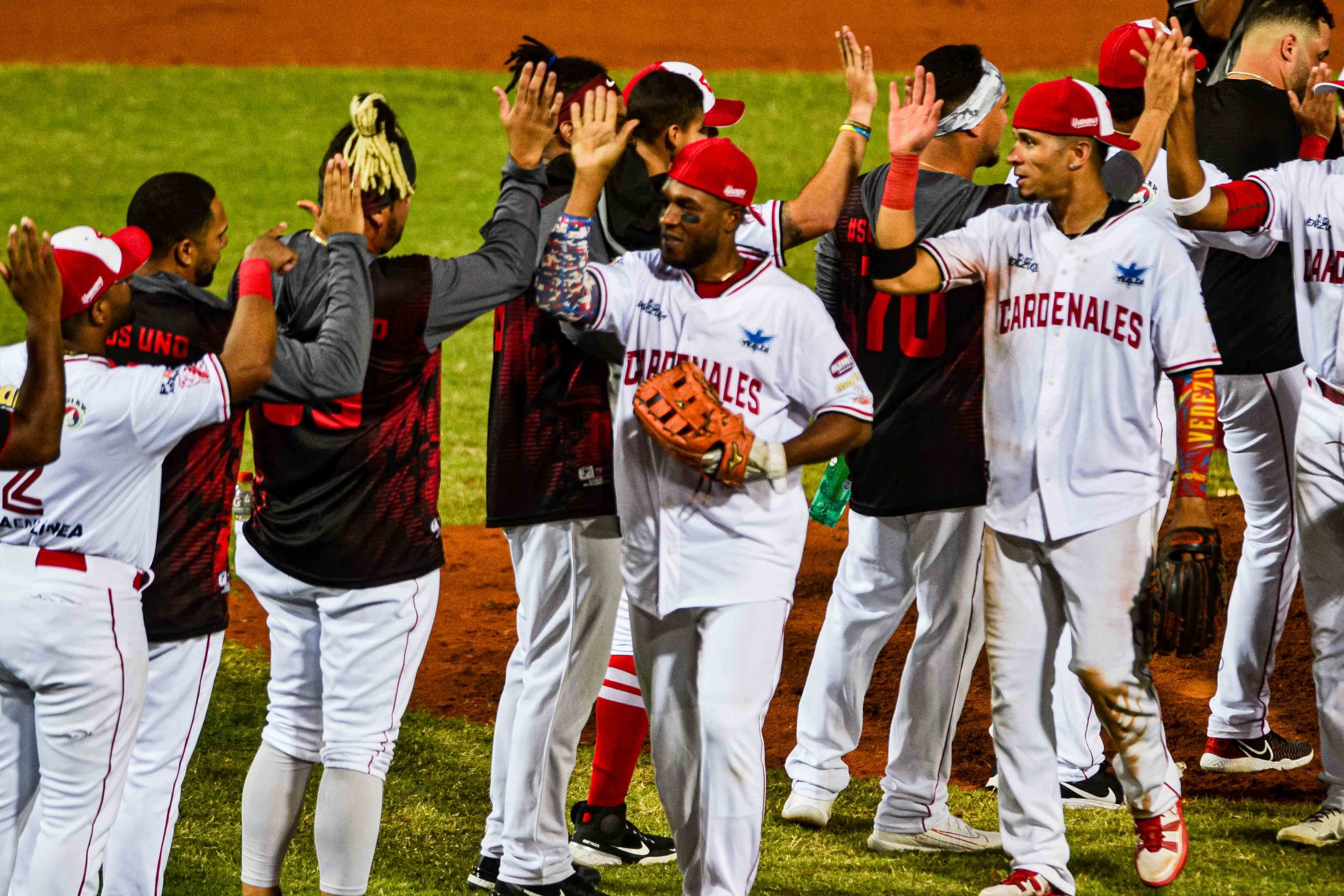 29102021- cardenales - aguilas - celebracion cardenales (8)