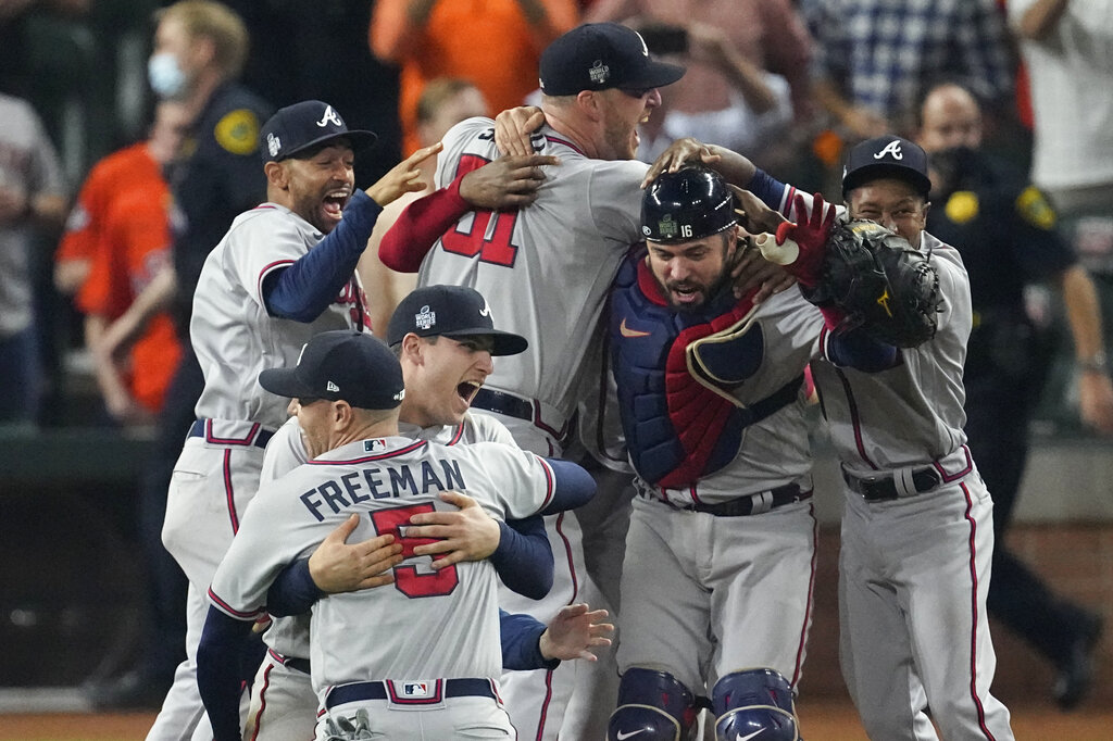 Ganan Bravos de Atlanta la Serie Mundial 2021