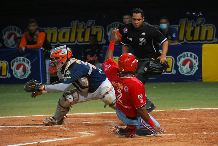 A Cardenales no es fácil ganarle... Batazos entre dos por Antonio José Seijas