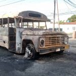 Llamas consumieron autobús familiar al este de Barquisimeto