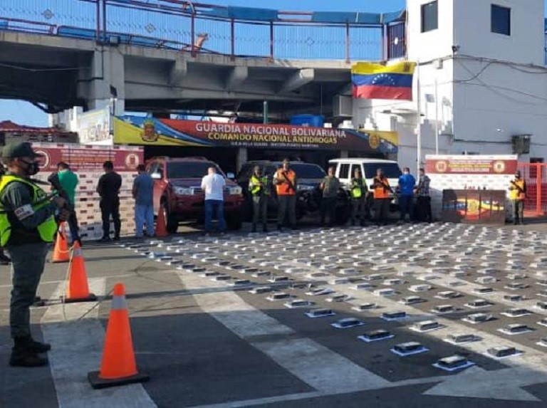 336 panelas de cocaína fueron incautadas en la Guaira