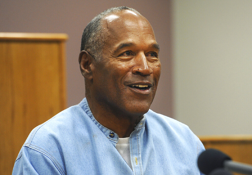 OJ Simpson termina su libertad condicional Foto: AP