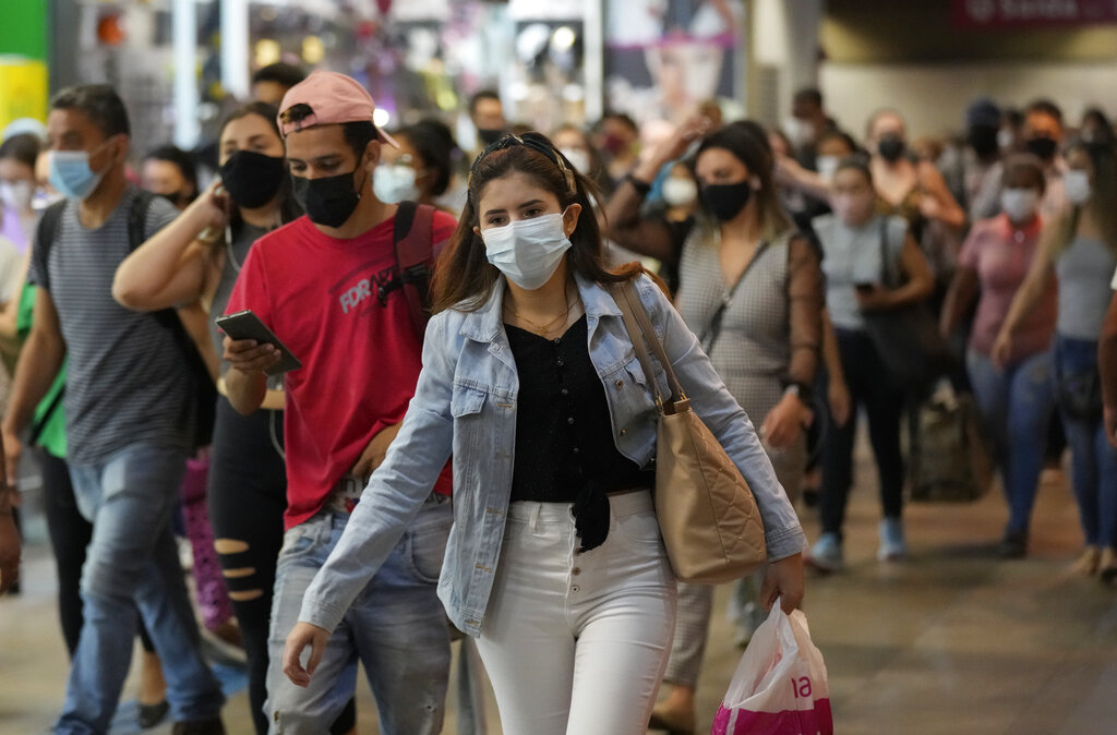 Brasil exigirá cuarentena de cinco días a los viajeros sin vacuna