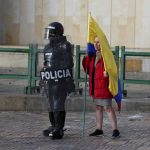 Policía colombiana estaría involucrada en la muerte de 11 personas en protesta