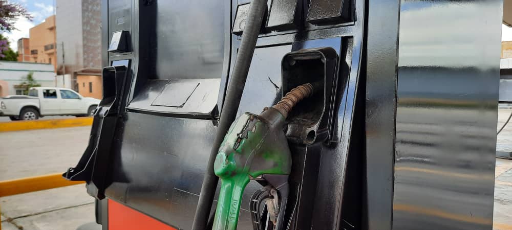 Advierten que problema de gasolina seguirá hasta que mejore la economía