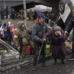 Ucrania | Abren corredor humanitario hacía la ciudad sitiada de Mariúpol