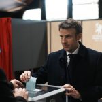 Francia comienza la primera ronda de las presidenciales