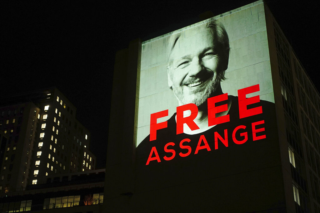 Reino Unido emitió orden formal de extradición de Julian Assange a EEUU