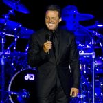 Luis Miguel donará 570.000 dólares a damnificados de Acapulco