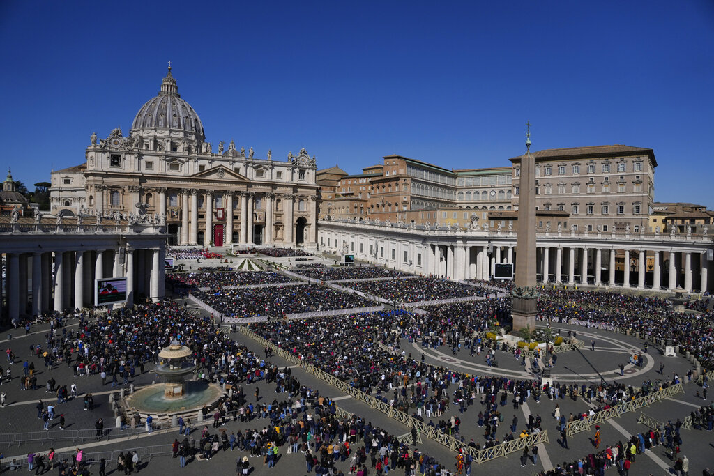 El papa condena la guerra en el Domingo de Ramos