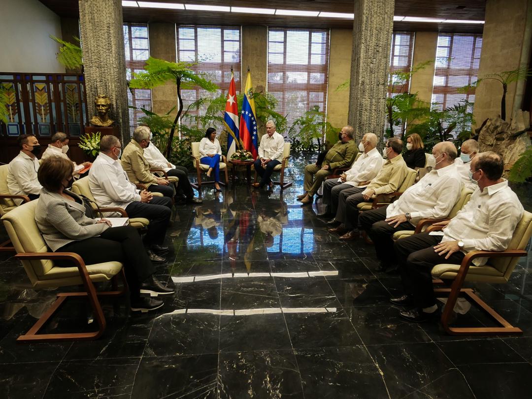 Delcy Rodríguez y Miguel Díaz-Canel se reunieron en La Habana este 12-Abr