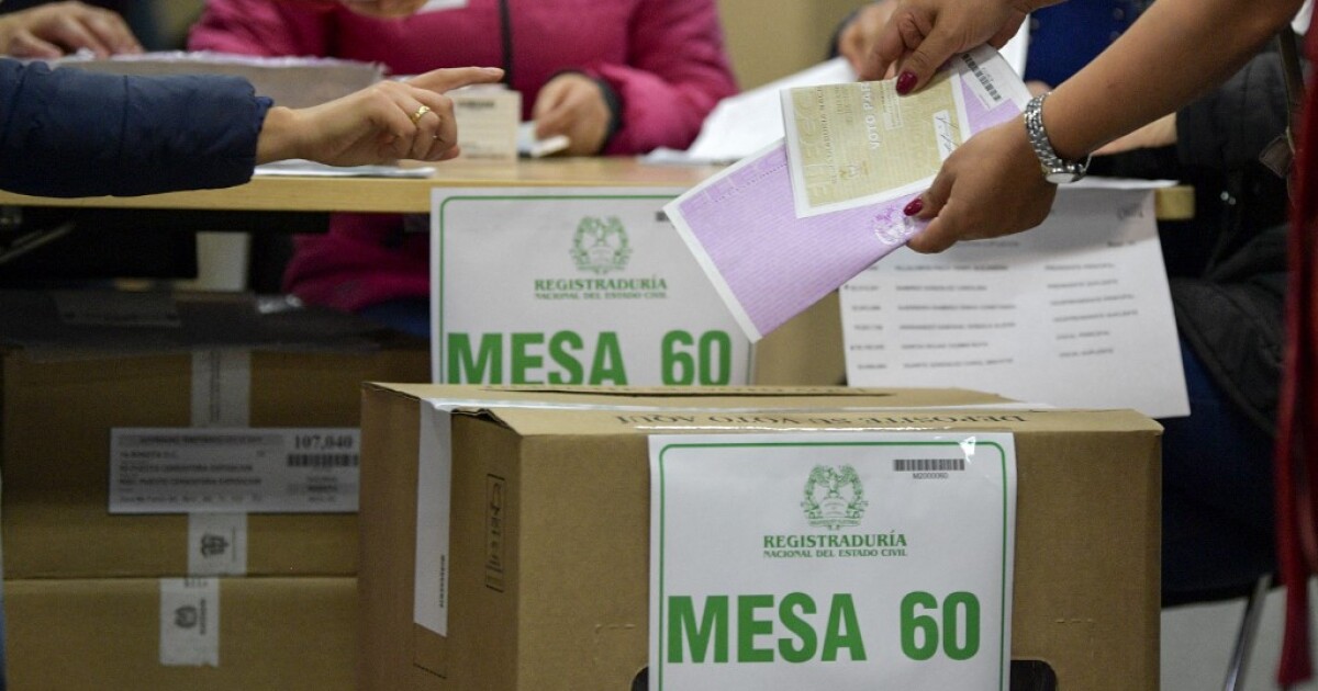 De 195.000 ciudadanos inscritos para votar en Venezuela, menos de 3.000 sufragaron, estima asociación colombiana