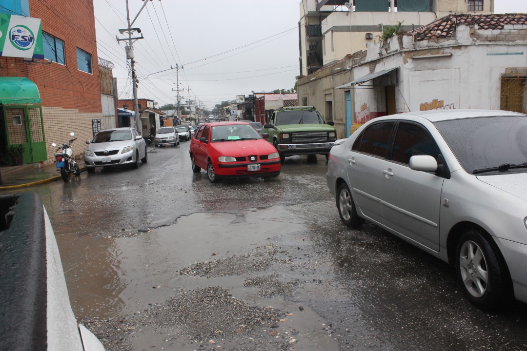 Prevén lluvias en gran parte del país por paso de Onda Tropical 33