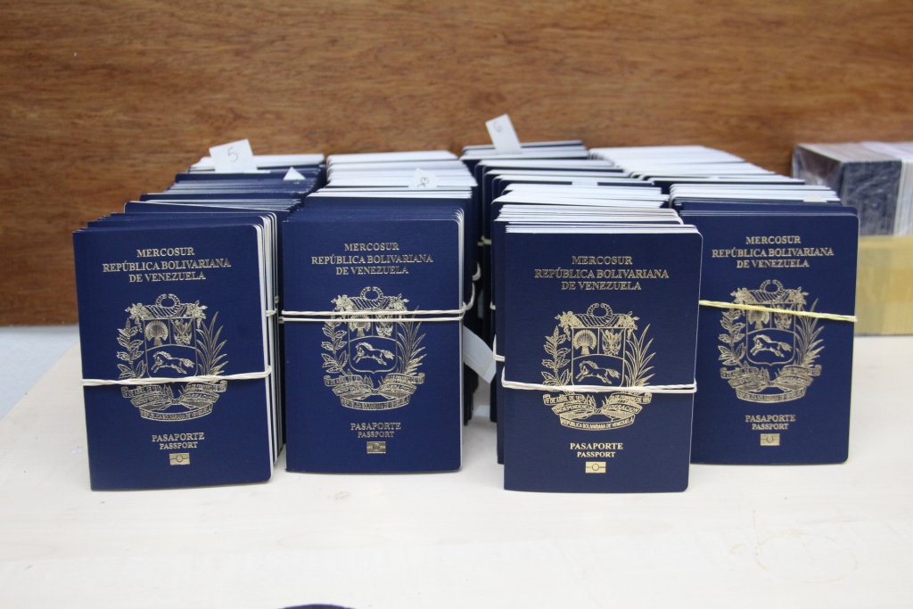 Saime imprimirá 25.000 pasaportes al día para agilizar trámite