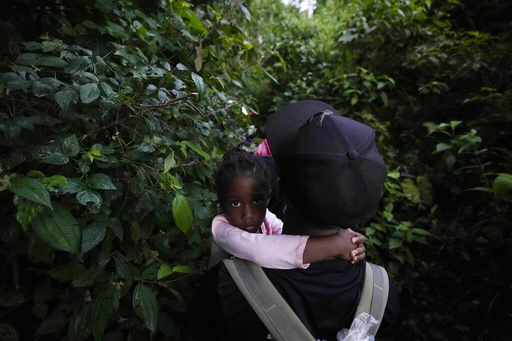 Panamá: más niños migrantes cruzan el Darién sin sus padres