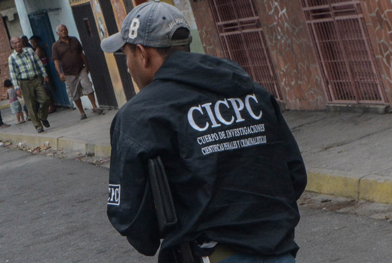 Detenido hombre por afeitar sus partes intimas en ferrocarril de Valles del Tuy