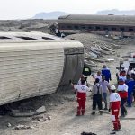 Descarrilamiento de tren en Irán deja 21 muertos y 47 heridos