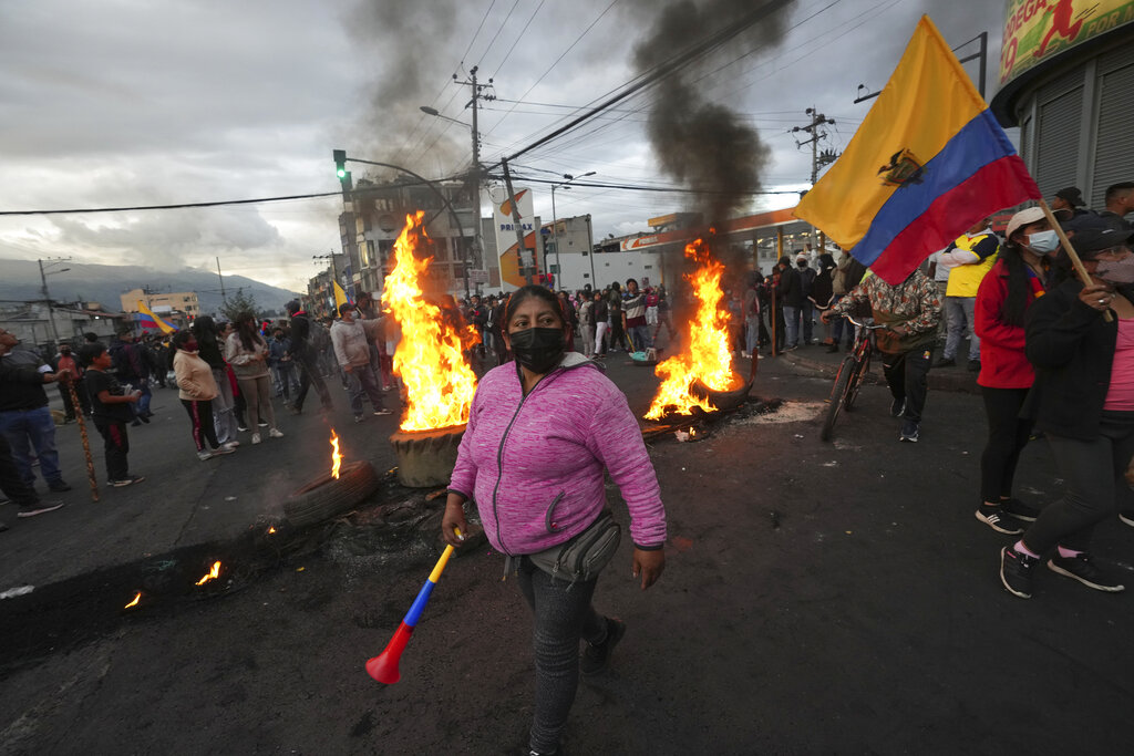 Ecuador: protestas se tornan más agresivas en Quito