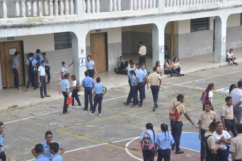 Yelitze Santaella: organismos de seguridad evalúan instituciones educativas por lluvias