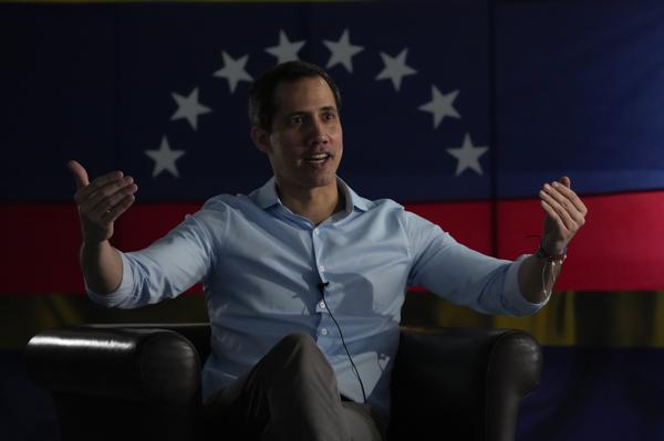 Guaidó exige habilitar más puntos de registro electoral en cada estado del país