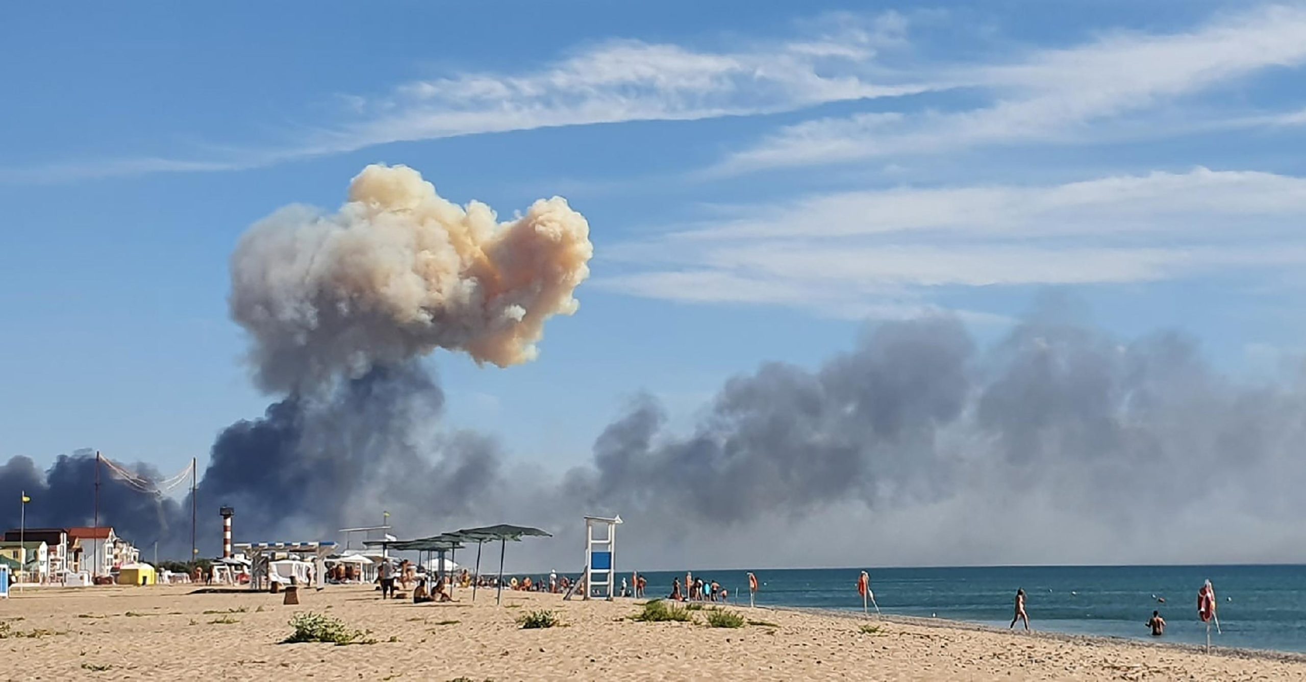 Un muerto y 13 heridos tras explosión en una base aérea rusa en Crimea