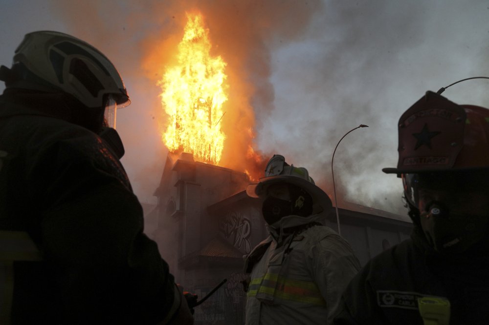 Egipto | Incendio en iglesia deja al menos 41 muertos