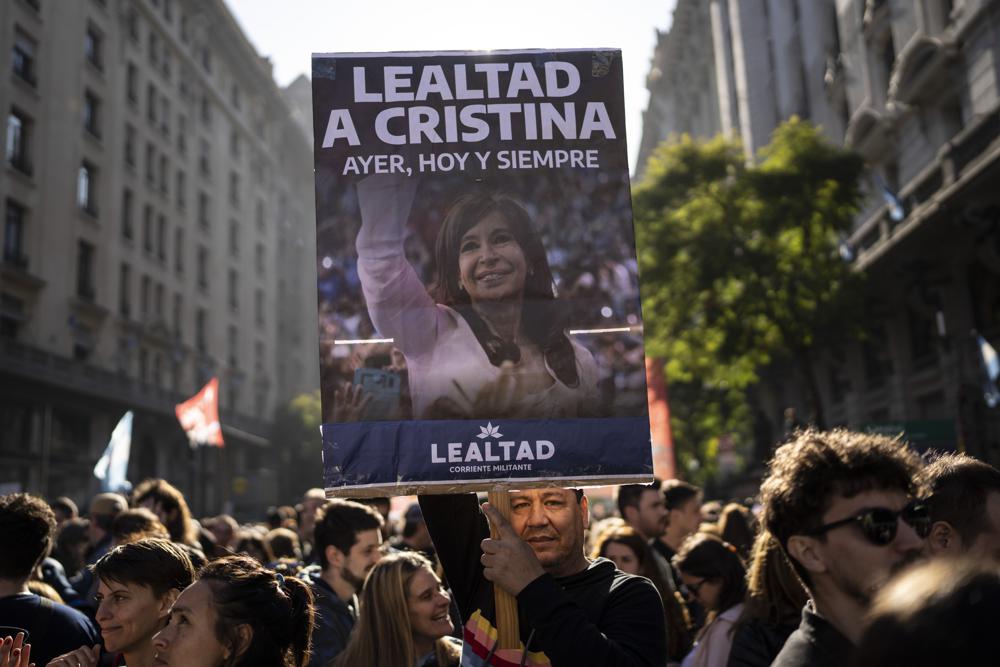 Defensa de Cristina Kirchner pide calificar ataque como intento de femicidio