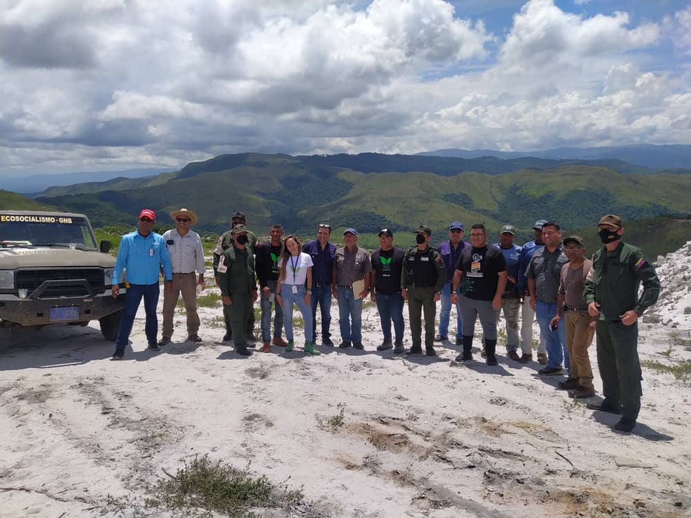 Autoridades del Ambiente supervisan desarrollo minero en Veracruz, Municipio Torres de Lara