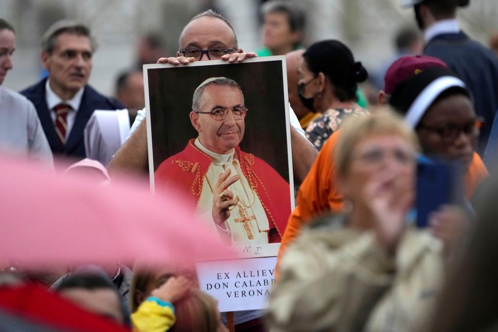 Francisco beatifica a Juan Pablo I, el papa "sonriente"