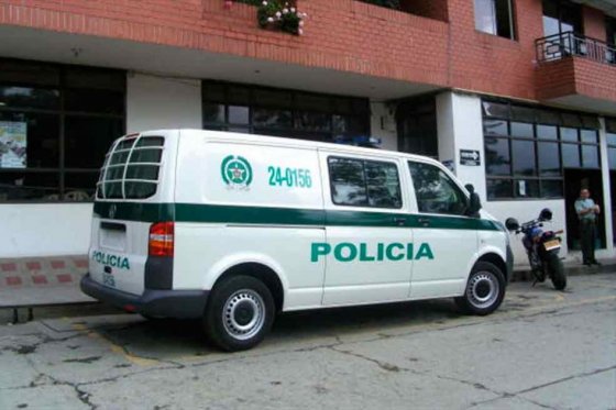 Policía