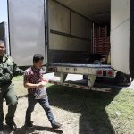 Detienen a 82 migrantes extranjeros en sur de México